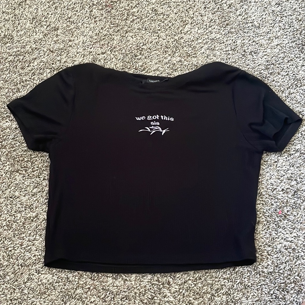 FOREVER 21 black crop top.